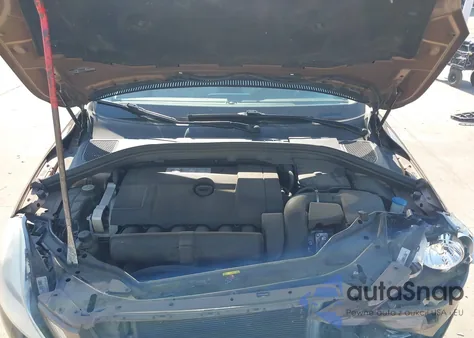 2011 Volvo Xc60 3.2/3.2 R-Design z USA, uszkodzony, nr VIN YV4952DL4B2208895